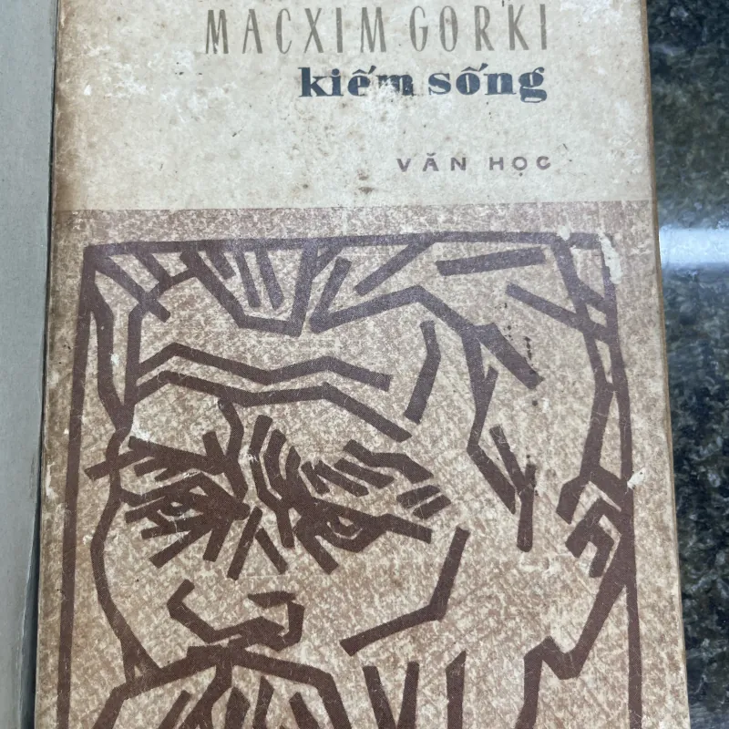 Kiếm sống Macxim Gorki XB 1976 787249