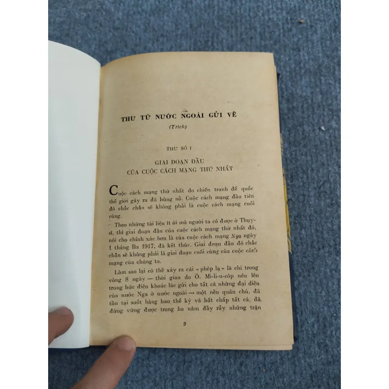 VỀ CUỘC CÁCH MẠNG XÃ HỘI CHỦ NGHĨA THÁNG MƯỜI VĨ ĐẠI 688753