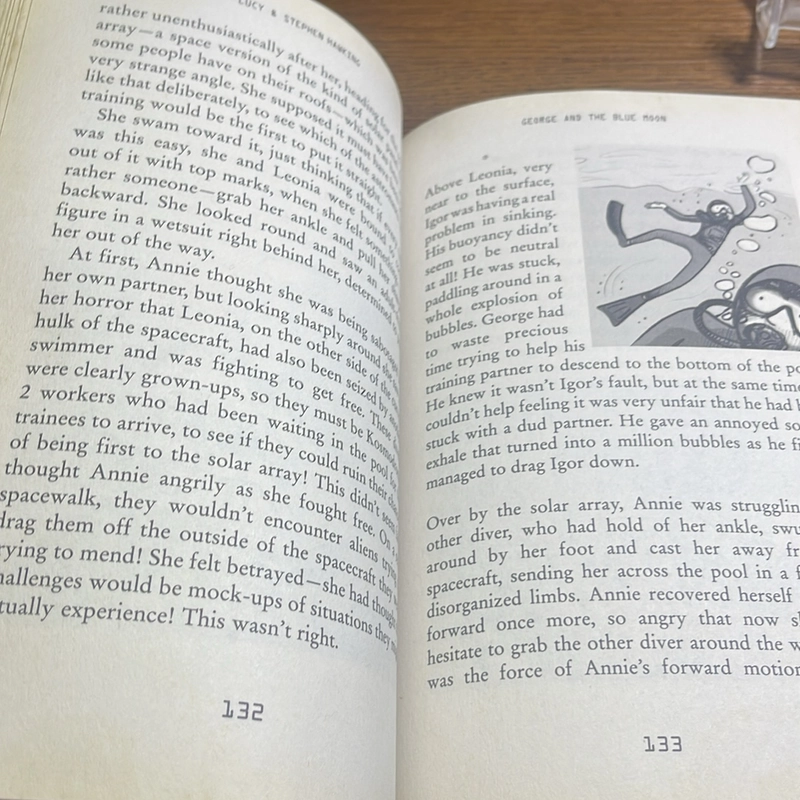 George and the blue moon Lucy & Stephen Hawking 508230
