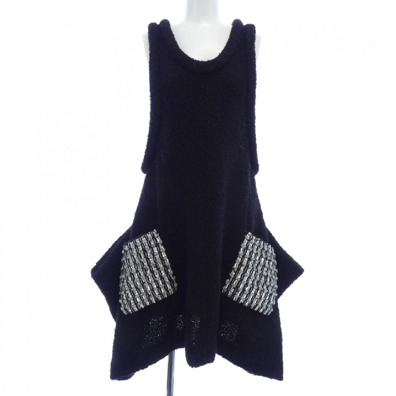 Đầm LOUIS VUITTON 650071