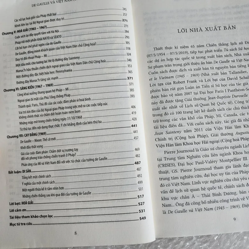 De Gaulle và Việt nam (1945-1969) | chữ ký tác giả Pierre Journoud 688374