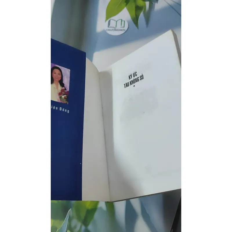 Ký Ức Tàu Không Số - Mã Thiện Đồng 928624