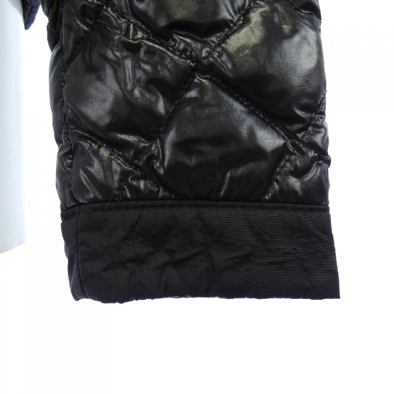 Áo khoác lông vũ MONCLER BAIE 633771