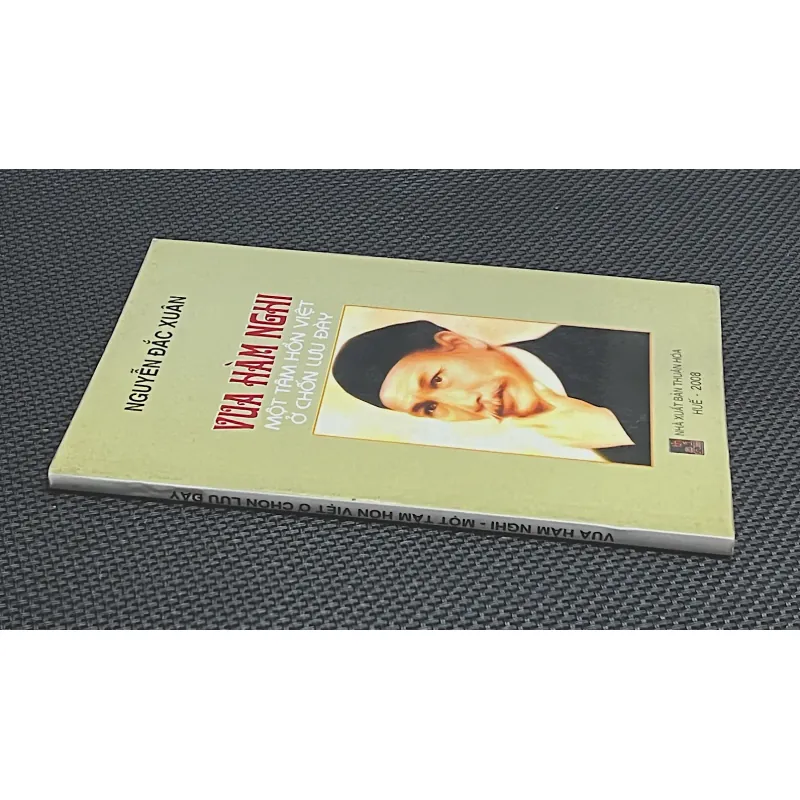 VUA HÀM NGHI Một tâm hồn Việt ở chốn lưu đày 998273