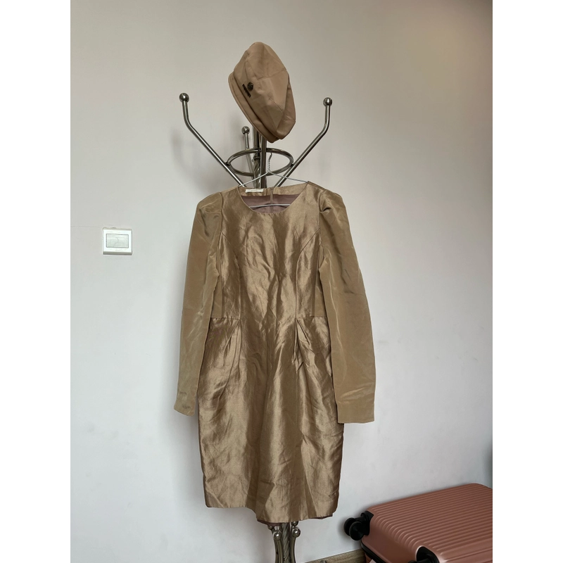 Váy liền thân màu be size S thiết kế 328571