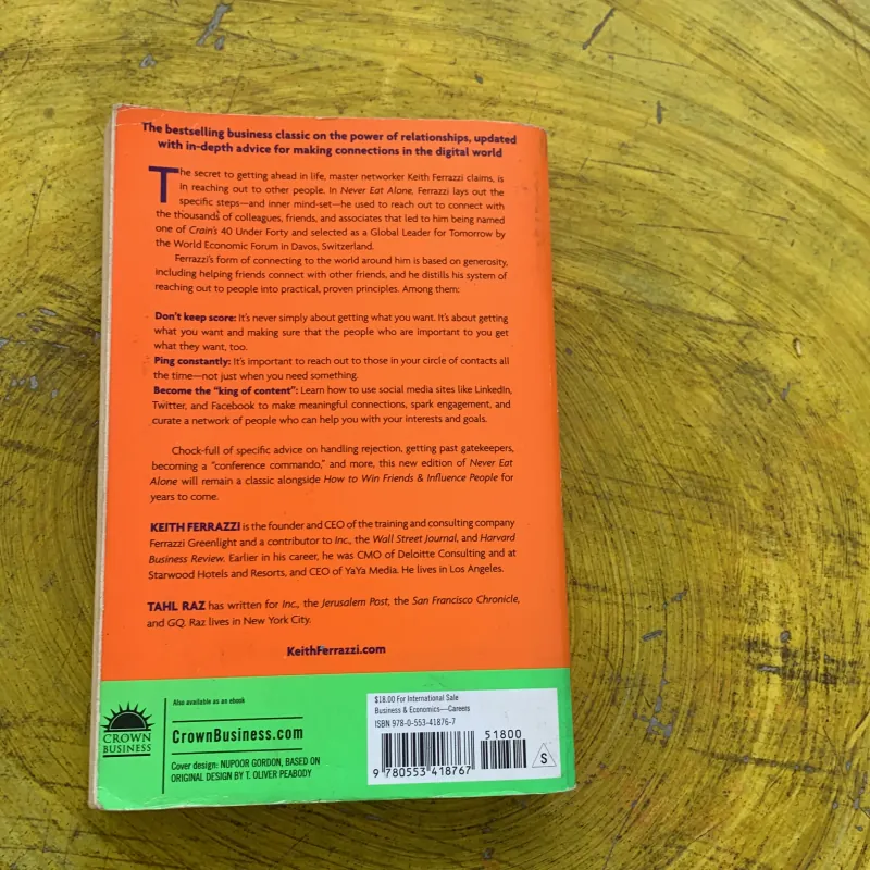 NEVER EAT ALONE- KEITH FERRAZZI AND TAHL RAZ 790275