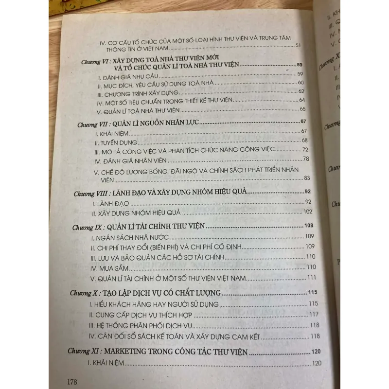 Tổ Chức Và Quản Lý Công Tác Thư Viện - Âu Thị Cẩm Linh 928071