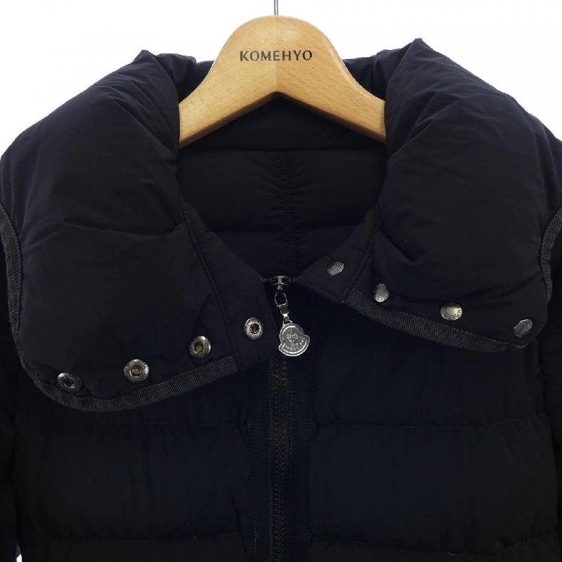 Áo khoác lông vũ MONCLER 642756