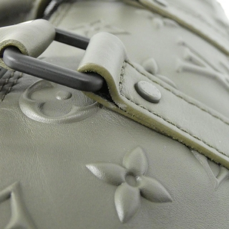 Túi Boston Louis Vuitton Monogram Seal Keepall XS M57961 614608