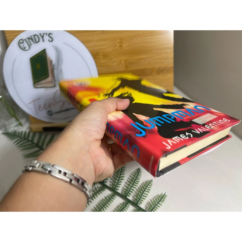 [Sách 2hand từ US] Like new 90% - Jumpman - James Valentine 472936