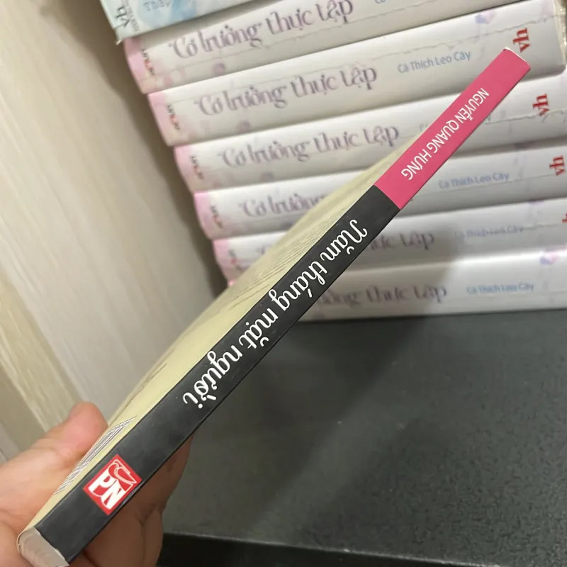 (tản văn) - Năm tháng mặt người - Nguyễn Quang Hưng 997389