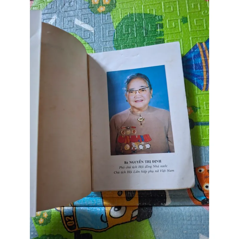 Nữ chiến sĩ rừng dừa 1029080