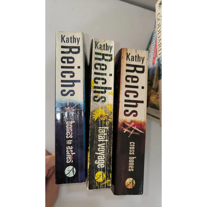 Combo Kathy reichs (pocket size) 932577