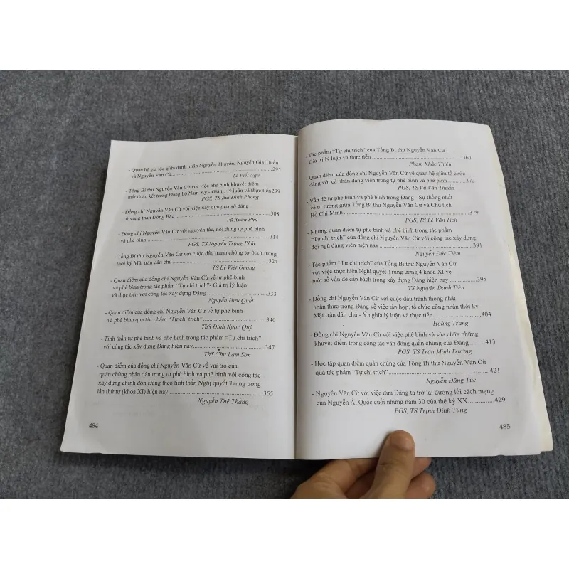 TỔNG BÍ THƯ NGUYỄN VĂN CỪ 570704