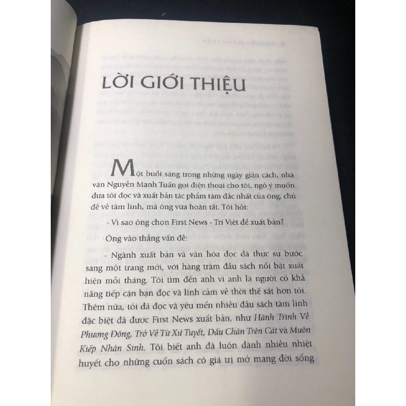 Linh ứng Nguyễn Mạnh Tuấn 2021 mới 80% rách nhẹ góc bìa HCM2511 912661