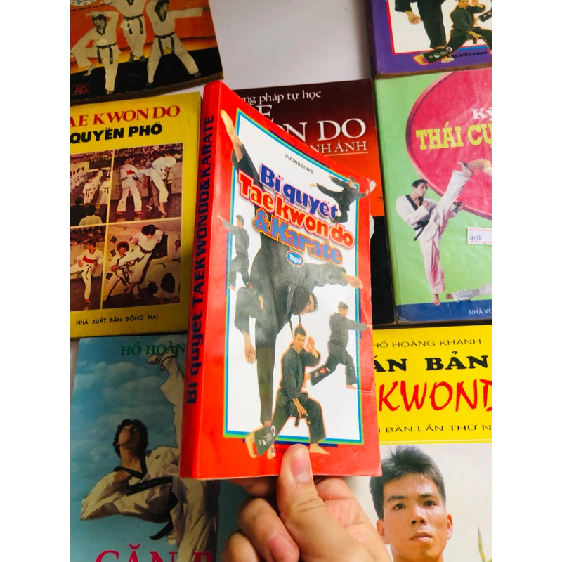 📚 SÁCH VỀ TAEKWONDO 542457