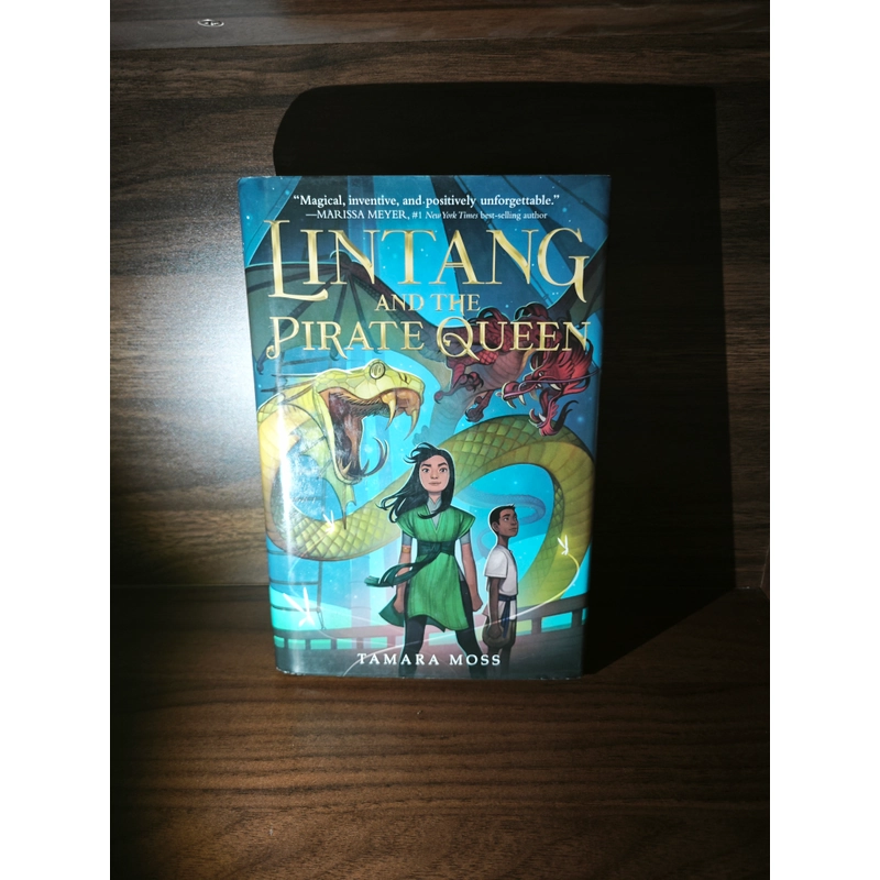 Ngoại văn LINTANG AND THE PIRATE QUEEN - Tamara Moss 548285
