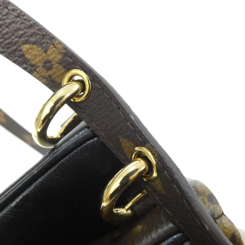 Túi đeo vai Louis Vuitton Monogram Pochette LV3 M45412 - Hàng hiệu Chính hãng 802375