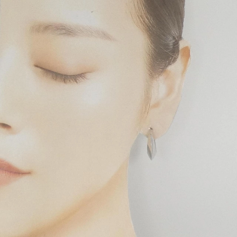 K18WG Bông tai - Hàng hiệu Chính hãng 867035