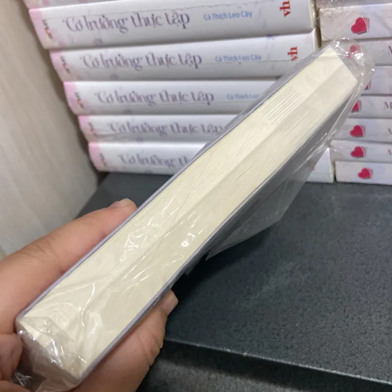 (Trinh thám) - Cô gái may mắn nhất còn sống - Jessica Knoll 990959