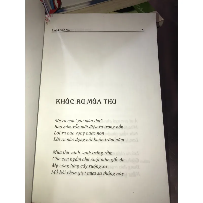 Gom nhặt tháng ngày - Lam Giang 1017572