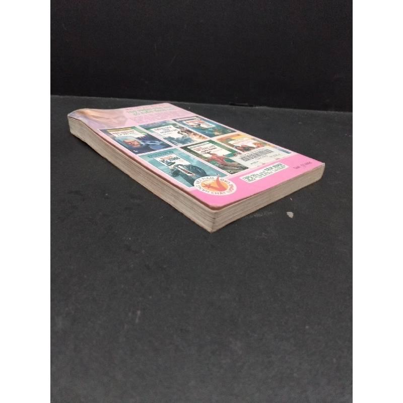 Nanh trắng Jack London mới 80% bẩn bìa, ố nhẹ, cong bìa, tróc gáy 2001 HCM.ASB3010 917956