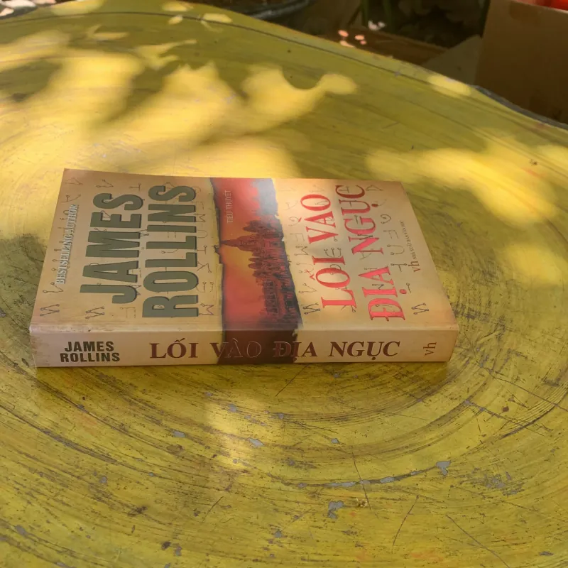 LỐI VÀO ĐỊA NGỤC- JAMES ROLLINS 782698