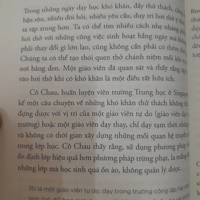 Thầy cô giáo hạnh phúc thay đổi thế giới. Tập 1 Cẩm nang hạnh phúc 574405