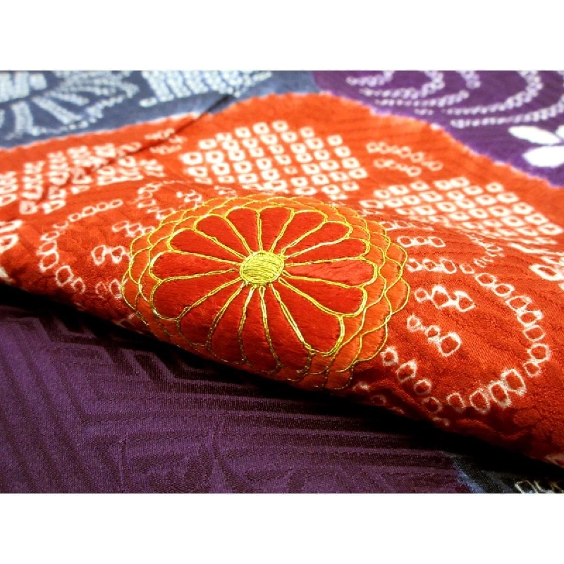 Kimono Furisode chế tác Yūzen với thêu Shibori - Hàng hiệu Chính hãng 877412