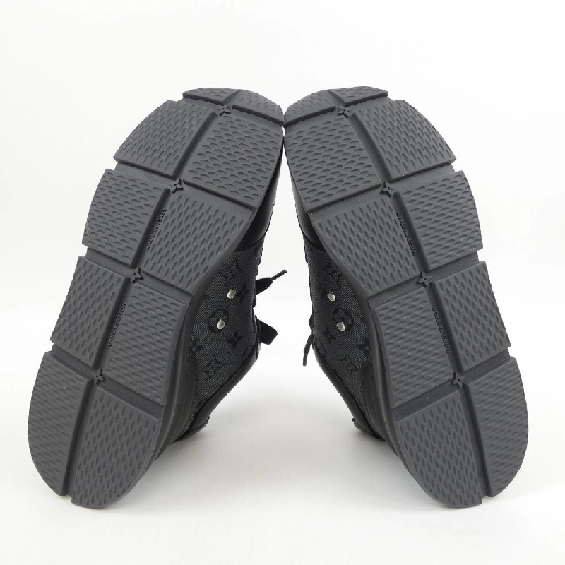 Giày sneaker LOUIS VUITTON LV cổ điển - Hàng hiệu Authentic 902003