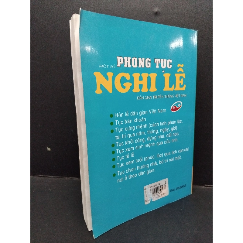 Một số phong tục nghi lễ dân gian truyền thống Việt Nam mới 90% ố nhẹ 2010 HCM1209 Quảng Tuệ LỊCH SỬ - CHÍNH TRỊ - TRIẾT HỌC 274531