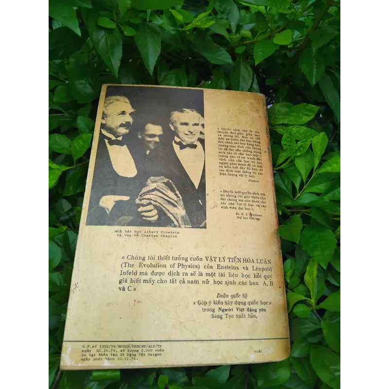 Vật lý tiến hóa luận của Albert Einstein và Leopold Infeld  1001250