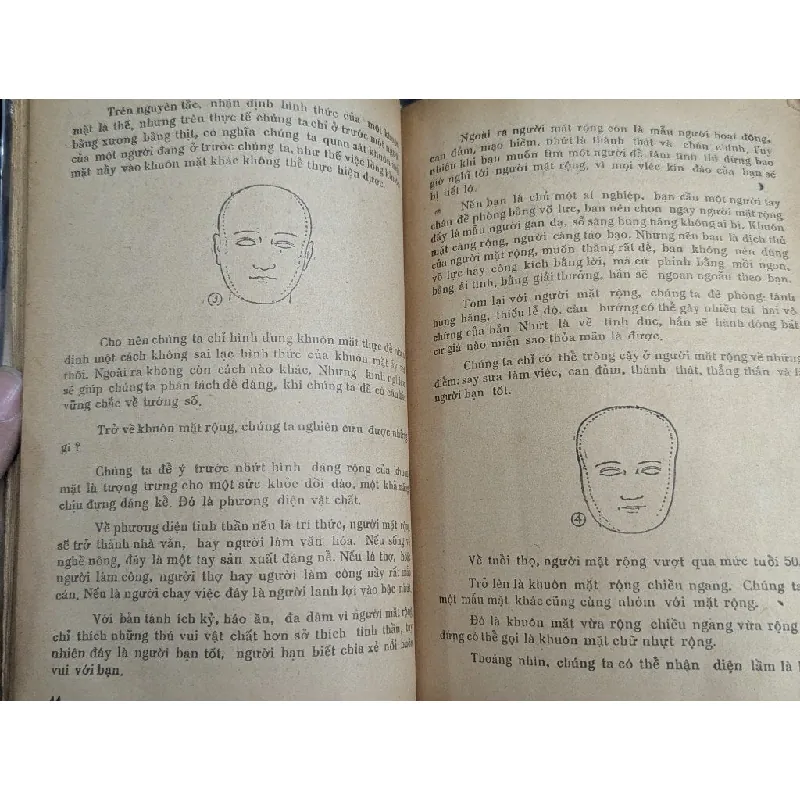 Bí mật đời người qua tướng mạo và sắc diện - Josef Ranald ( Ngũ Văn Bằng ) 713619