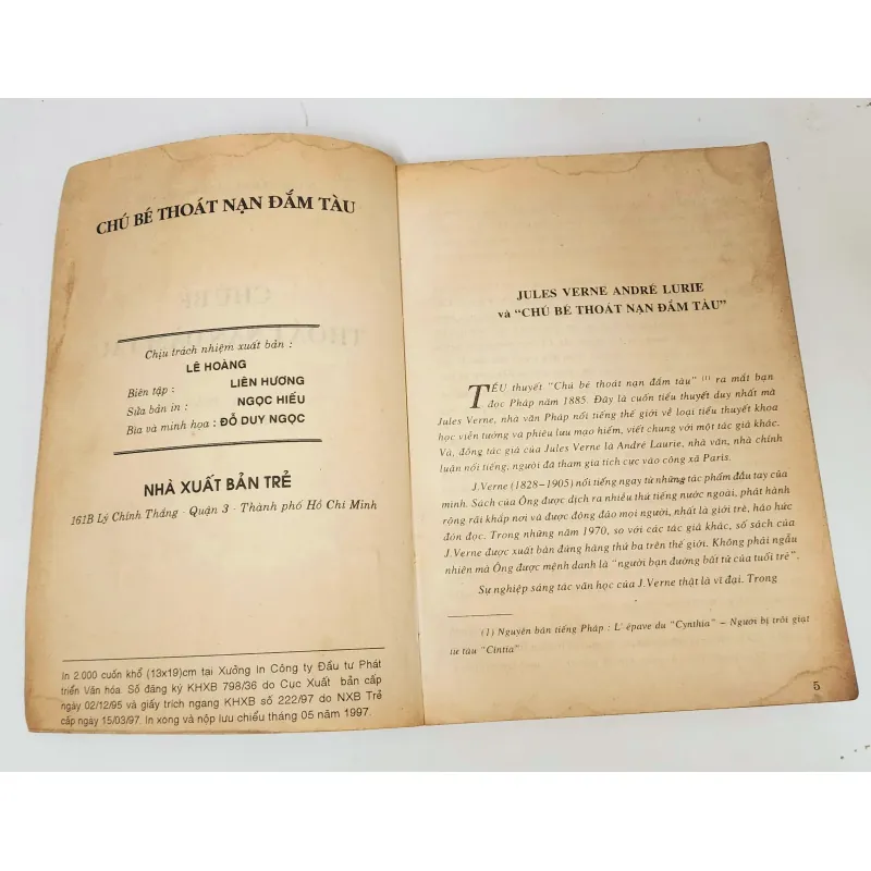 CHÚ BÉ THOÁT NẠN ĐẮM TÀU (Jules Verne & André Laure) 759342