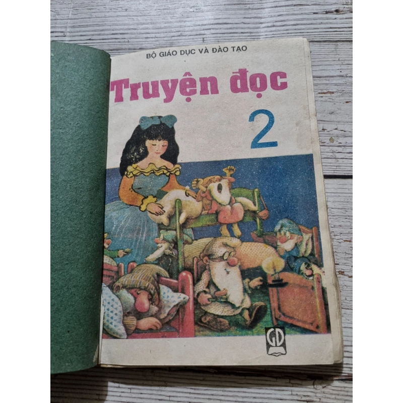 Truyện đọc Lớp 2, 1995; đóng bìa 322521