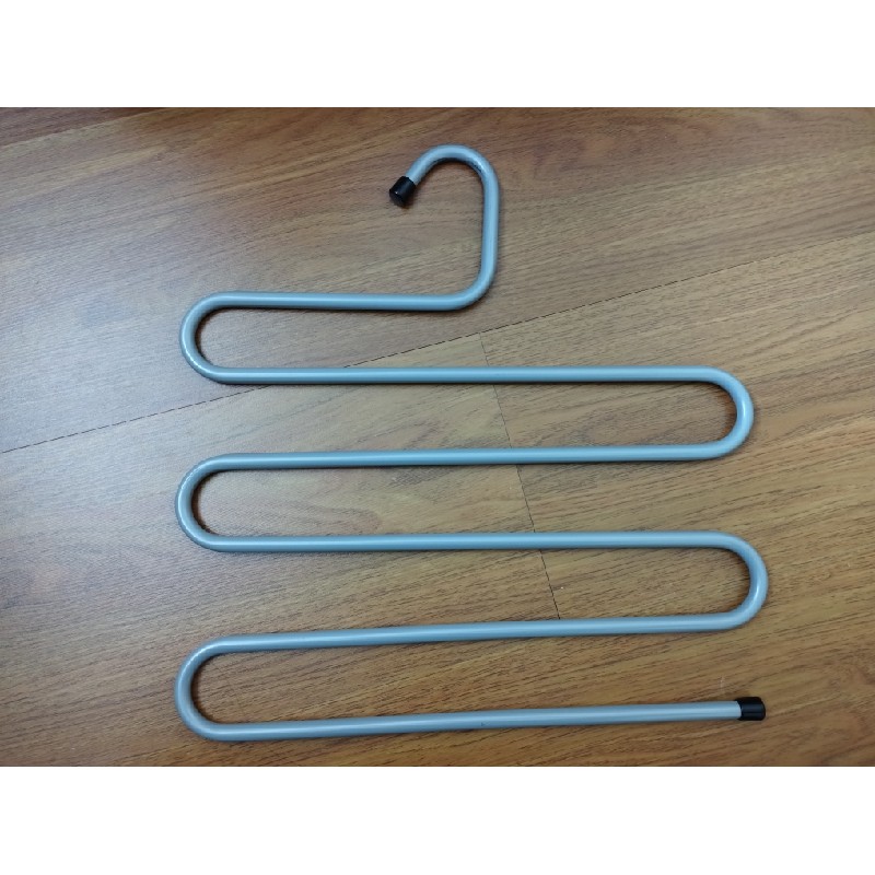 Móc treo quần ikea (kim loại) và thanh treo móc quần áo (nhựa), đã qua sử dụng, còn tốt 6423