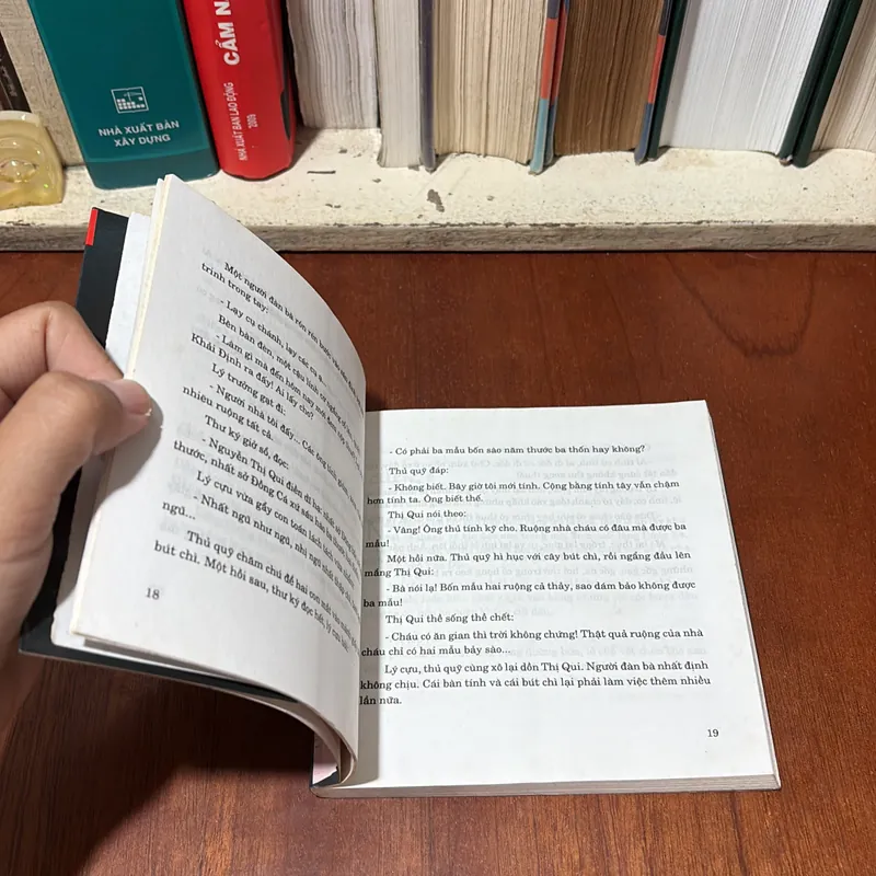 II Văn Học Việt Nam: Tắt Đèn (Bản Vuông) - Ngô Tất Tố - 1999 727849