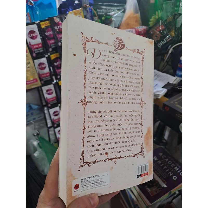 Đối Diện Với Tình Yêu - Shelly Laurenston 2016 mới 90% VĂN HỌC HCM3012 750388