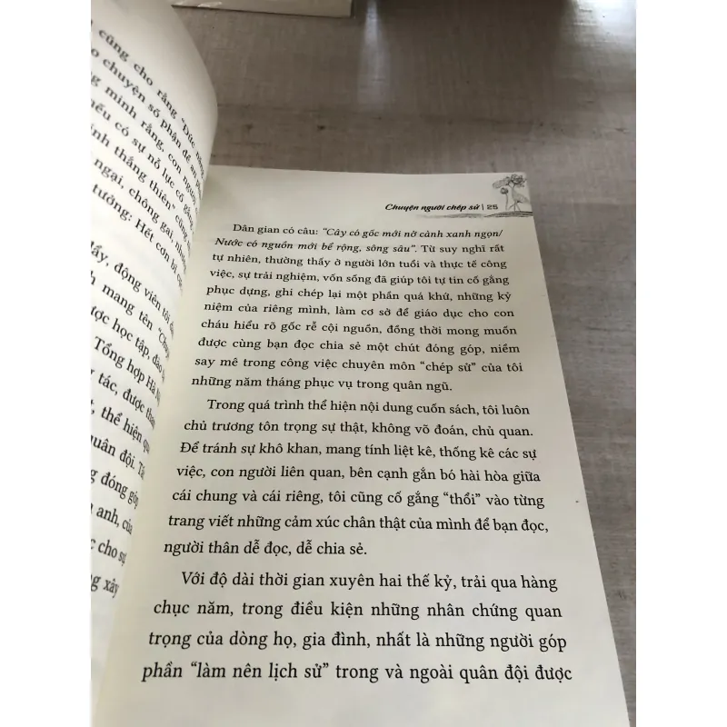 Chuyện người chép sử 784548