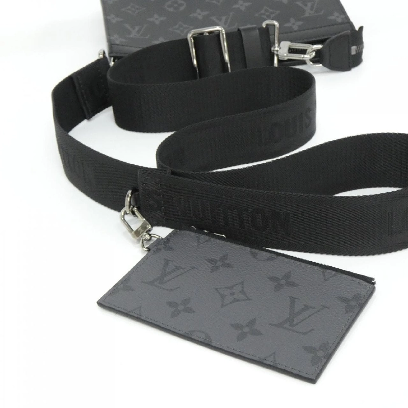 Túi đeo vai Louis Vuitton Monogram Eclipse Reverse Gaston Wearable Wallet M81124 - Hàng hiệu Chính hãng 803032