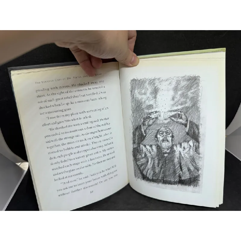 [Phiên Chợ Sách Cũ] The Strange Case of Dr. Jekyll and Mr. Hyde - Robert Louis Stevenson 2204 435877
