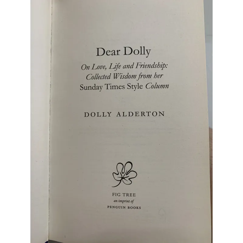 Dear Dolly: On Love, Life And Friendship sách bị MẤT BÌA NGOÀI 716257