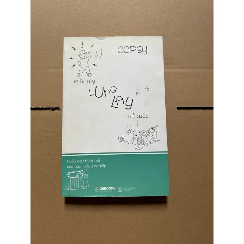 Phất tay lung lay thế giới 604914