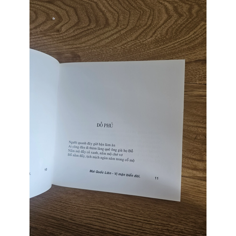 Tập thơ Vị mặn biển đời 25k 548589