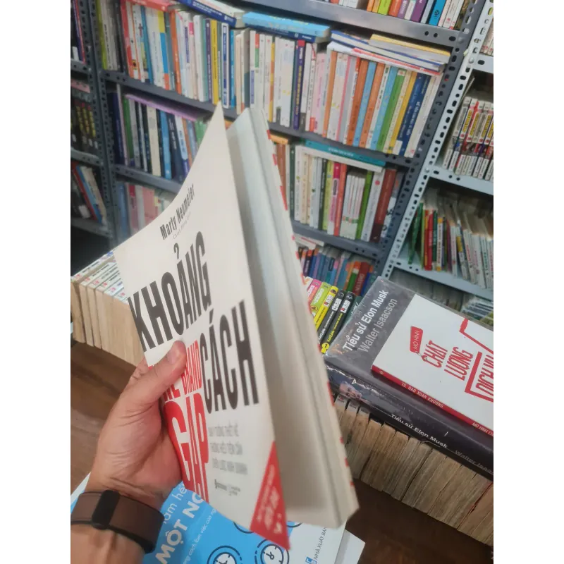 Khoảng cách, Marty Neumeier, Mới 90% (TSTK) 168584