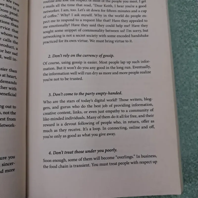 Never eat alone  997327