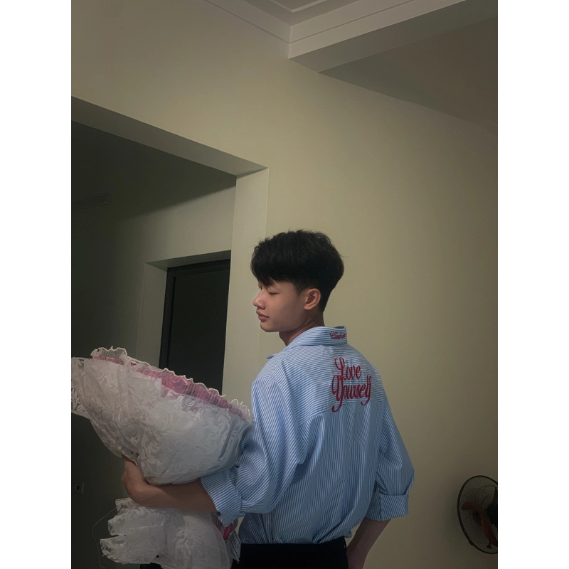 Áo sơ mi tay dài cổ trụ codes studio thêu love  yoursef  209076