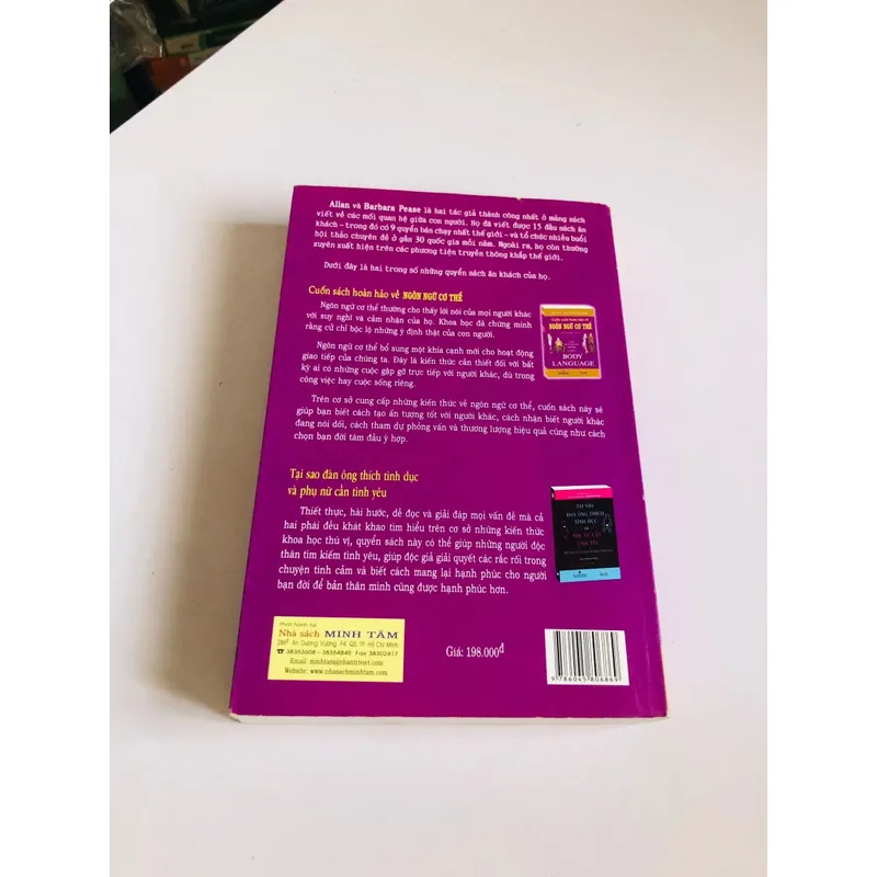 CUỐN SÁCH HOÀN HẢO VỀ NGÔN NGỮ CƠ THỂ  601933