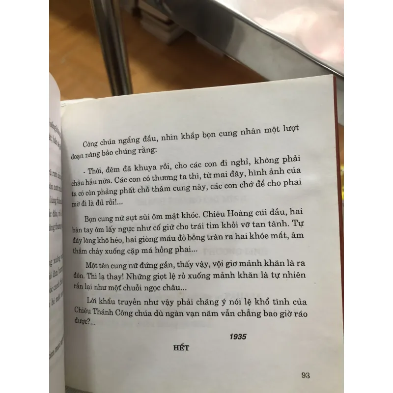 Chiếc ngai vàng-Lan Khai  971879