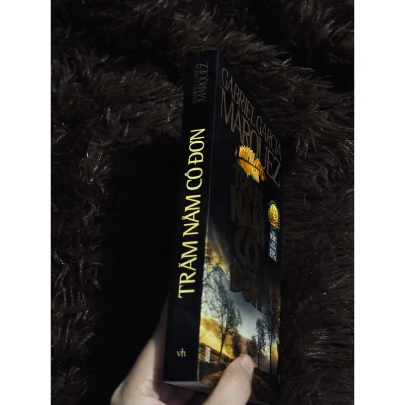 Trăm năm cô đơn 992159